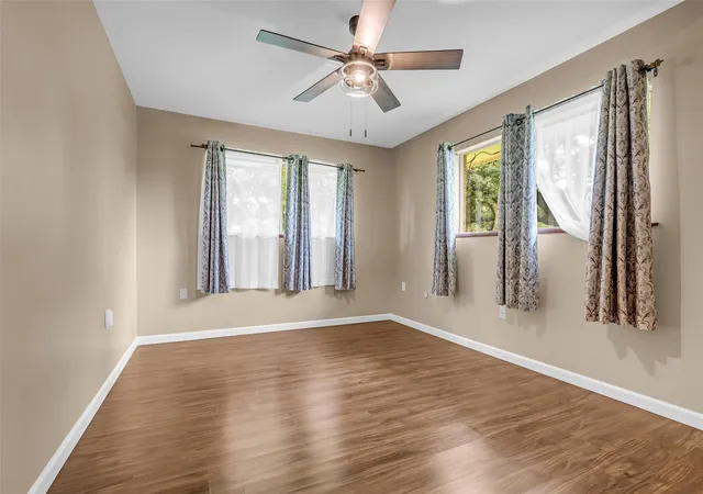 37th image of 205 N 8th St, Highlands, TX 77562 | MLS# 8213909