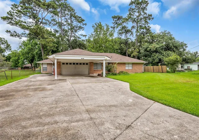 3rd image of 205 N 8Th St, Highlands, TX 77562 | MLS# 8213909