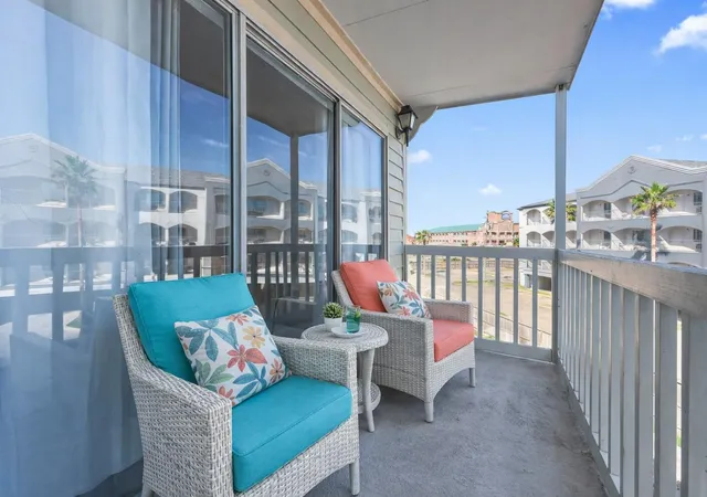 Photo 3 of Condo for sale at 6300 Seawall Blvd #3221, Galveston, TX 77551 | MLS# 16740091 | Listing updated on 2026-07-30