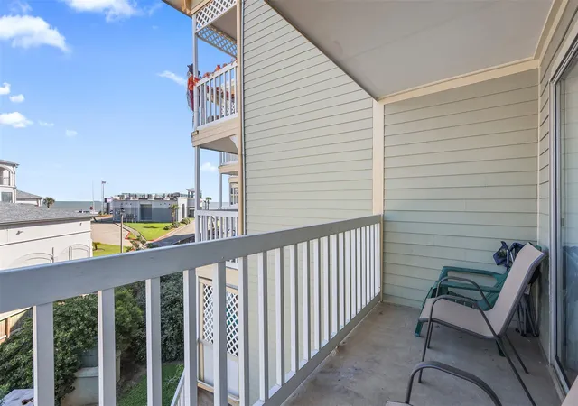 Photo 3 of Condo for sale at 6300 Seawall Blvd #3221, Galveston, TX 77551 | MLS# 16740091 | Listing updated on 2026-07-30