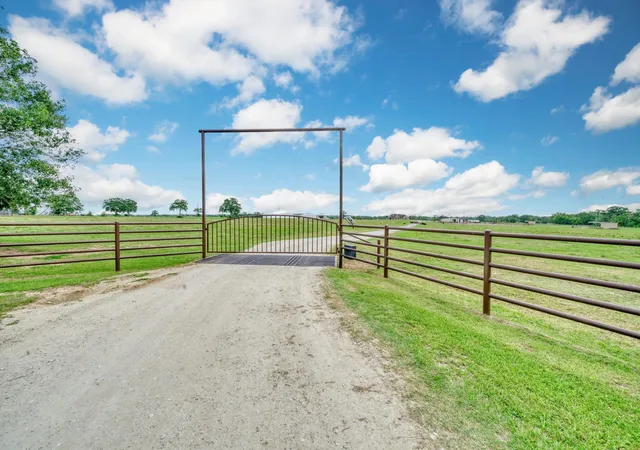 Homes for sale in Bedias, TX | 2792 County Road 145, Bedias, TX 77831 | MLS# 7244381
