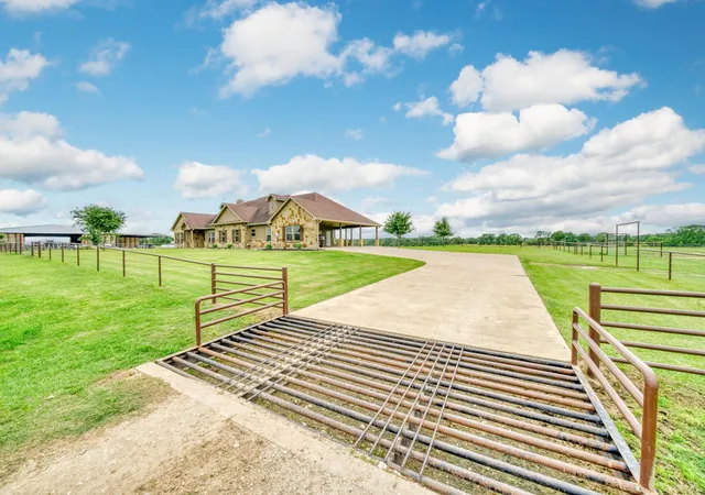 Homes for sale in Bedias, TX | 2792 County Road 145, Bedias, TX 77831 | MLS# 7244381