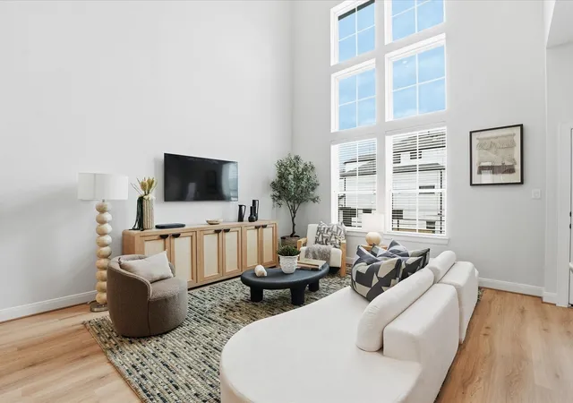 Photo 3 of Single family home for sale at 3505 Morningside Heights St, Houston, TX 77063 | MLS# 58663990 | Listing updated on 2026-09-19