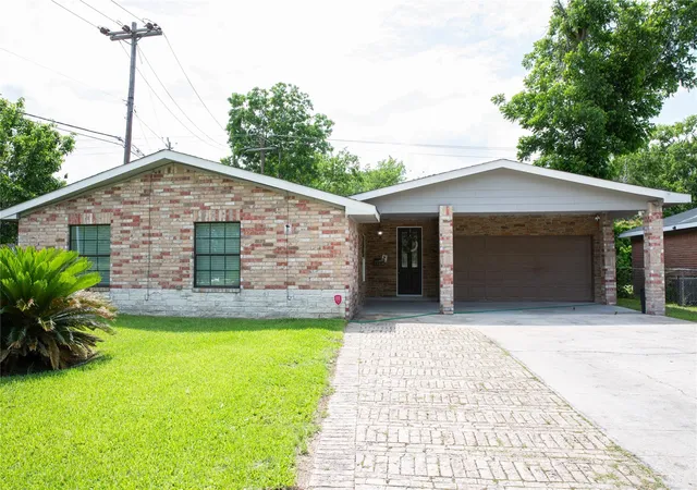 Photo 1 of Single family home for sale at 12218 Hillcroft St, Houston, TX 77035 | MLS# 73663792 | Listing updated on 2026-08-08