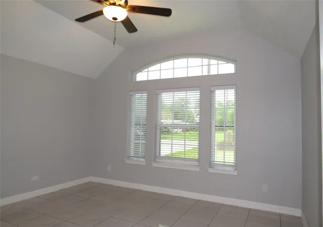 2nd image of 803 Avenue K, South Houston, TX 77587 | MLS# 97232788