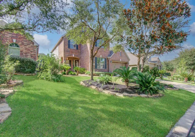 Photo 2 of Single family home for sale at 107 N Victoriana Cir, Spring, TX 77389 | MLS# 79493769 | Listing updated on 2026-08-25