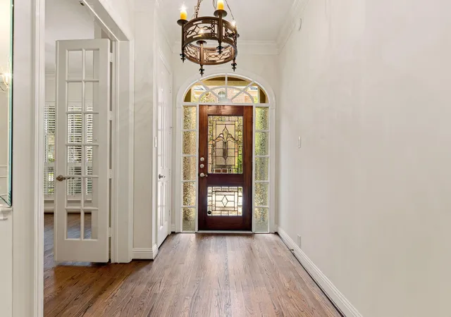 4th image of 5318 Fayette St, Houston, TX 77056 | MLS# 8370112