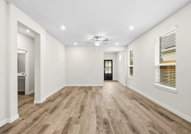 Photo 3 of Single family home for sale at 15450 Park Perch Pl, Magnolia, TX 77354 | MLS# 28879881 | Listing updated on 2026-09-12