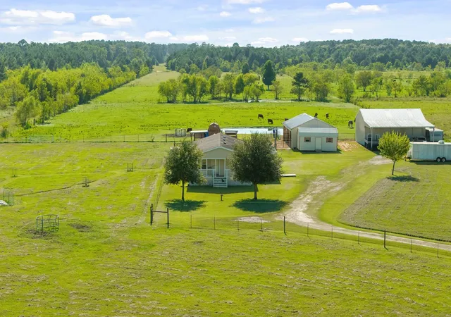 4th image of 734 County Road 3011, Dayton, TX 77535 | MLS# 21385700