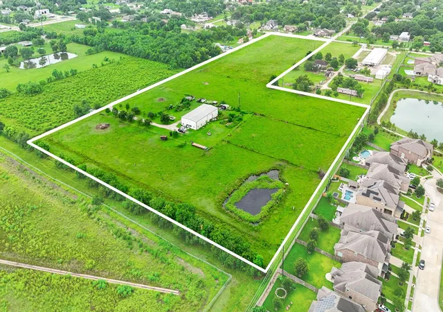 Photo 4 of Sale Pending at 3525 Charles Ave, Pearland, TX 77584 | MLS# 89726238 | Listing updated on 2026-07-28