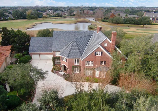4th image of 35 The Oval St, Sugar Land, TX 77479 | MLS# 48686131
