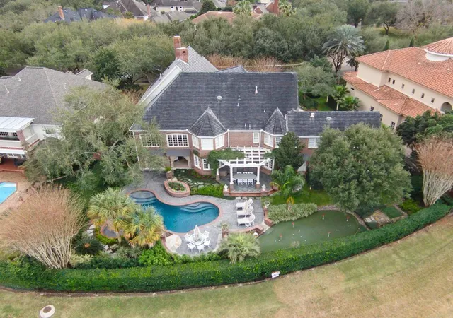 5th image of 35 The Oval St, Sugar Land, TX 77479 | MLS# 48686131