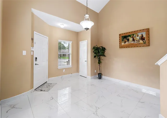 Photo 3 of Single family home for sale at 6531 Lost Pines Bnd, Houston, TX 77049 | MLS# 17273333 | Listing updated on 2026-08-03