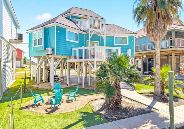 Photo 2 of Single family home for sale at 319 Pompano Ln, Surfside Beach, TX 77541 | MLS# 13401080 | Listing updated on 2026-08-26