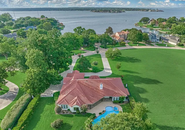 Photo 3 of Single family home for sale at 66 Lake Ests Dr, Montgomery, TX 77356 | MLS# 57572704 | Listing updated on 2026-09-05