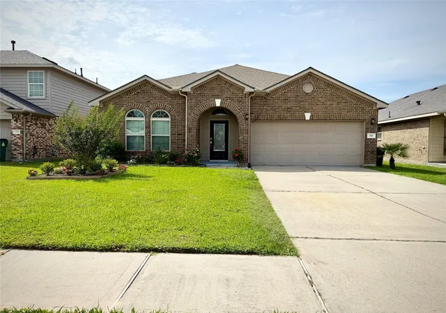 Homes for sale in Bacliff, TX | 310 Gulf Winds Dr, Bacliff, TX 77518 | MLS# 16442136