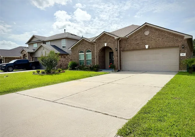 Homes for sale in Bacliff, TX | 310 Gulf Winds Dr, Bacliff, TX 77518 | MLS# 16442136