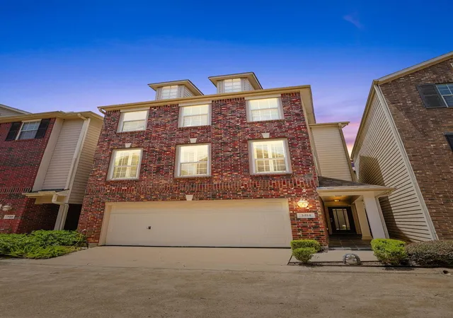 Photo 2 of Single family home for sale at 3414 Skyline Village Dr, Houston, TX 77057 | MLS# 23636317 | Listing updated on 2026-08-22