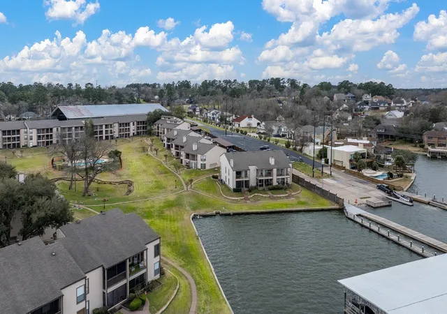 1st image of 203 Lakeview Terrace #B, Montgomery, TX 77356 | MLS# 53082559