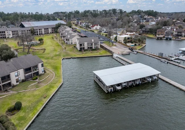 2nd image of 203 Lakeview Terrace #B, Montgomery, TX 77356 | MLS# 53082559