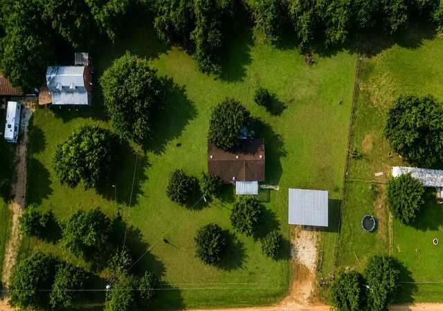 Homes for sale in Dime Box, TX | 1027 Private Road 4041, Dime Box, TX 77853 | MLS# 25131957