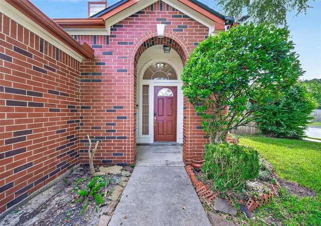 Photo 3 of Single family home for sale at 13667 Paxton Dr, Houston, TX 77014 | MLS# 8634798 | Listing updated on 2026-08-04