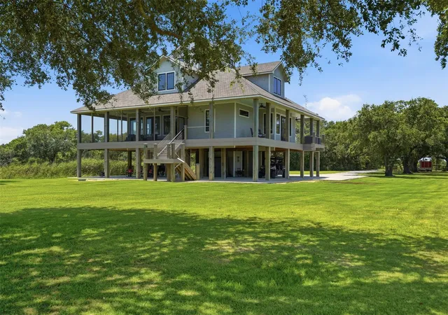 Homes for sale in Sabine Pass, TX | 7165 Backridge Rd, Sabine Pass, TX 77655 | MLS# 21748156