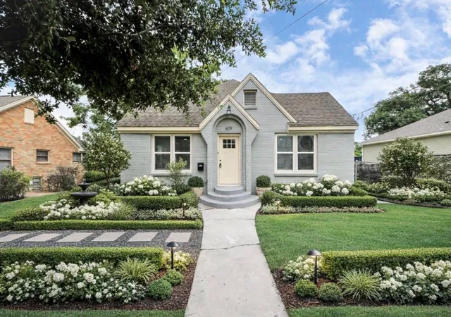 Photo 1 of Single family home for sale at 609 Reid St, Houston, TX 77022 | MLS# 7664737 | Listing updated on 2026-09-12