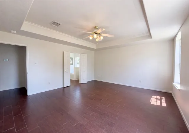 Photo 3 of Single family home for sale at 2854 Everett Dr, Friendswood, TX 77546 | MLS# 47972940 | Listing updated on 2026-09-17