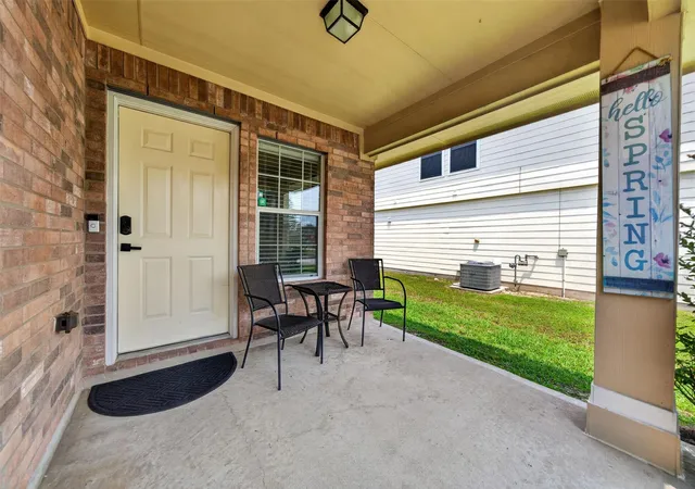 2nd image of 7523 Stallion Trail Dr, Humble, TX 77338 | MLS# 97675397