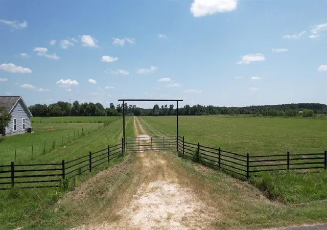2nd image of 191 County Road 2276, Cleveland, TX 77327 | MLS# 9579365