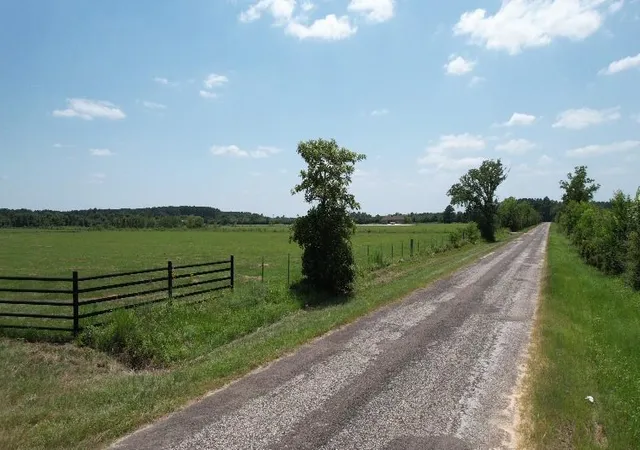 4th image of 191 County Road 2276, Cleveland, TX 77327 | MLS# 9579365