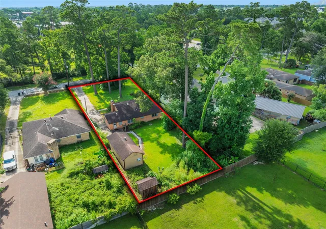 Photo 2 of Single family home for sale at 5245 Brinkman St, Houston, TX 77091 | MLS# 21125281 | Listing updated on 2026-07-08