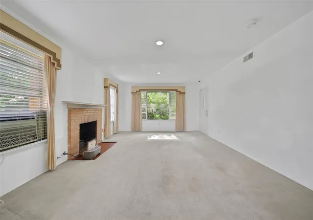 Photo 3 of Single family home for sale at 5245 Brinkman St, Houston, TX 77091 | MLS# 21125281 | Listing updated on 2026-07-08