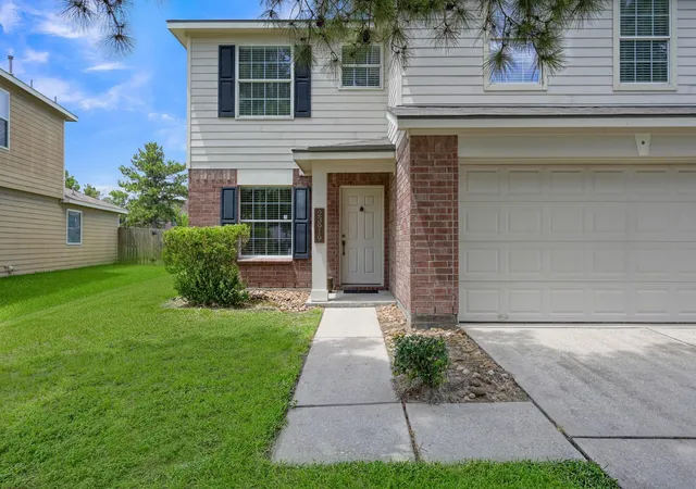 Photo 3 of Single family home for sale at 23919 Kingbriar Dr, Spring, TX 77373 | MLS# 36377093 | Listing updated on 2026-09-24
