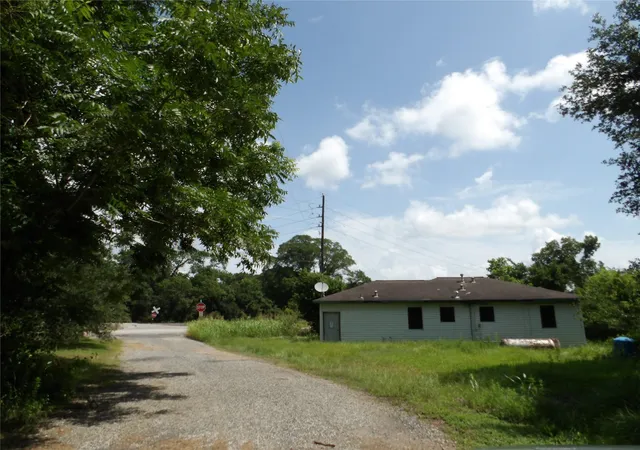 11th image of 1721 Y U Jones Rd, Richmond, TX 77469 | MLS# 91889820