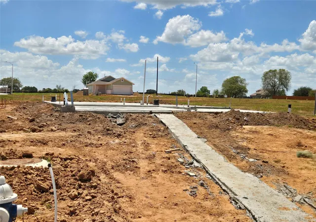 Photo 2 of Single family home for sale at 31135 Cass River Ln, Waller, TX 77484 | MLS# 33012716 | Listing updated on 2026-10-09
