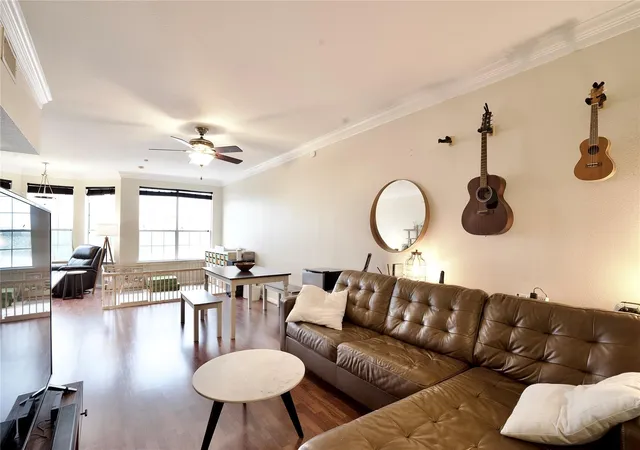 2nd image of 7575 Kirby Dr #1410, Houston, TX 77030 | MLS# 3673029