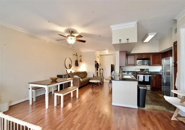 Photo 3 of Condo for sale at 7575 Kirby Dr #1410, Houston, TX 77030 | MLS# 3673029 | Listing updated on 2026-09-04