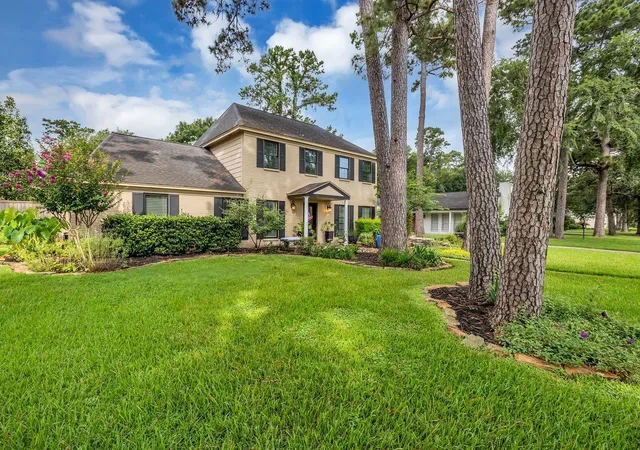 Photo 3 of Single family home for sale at 14115 Paradise Valley Dr, Houston, TX 77069 | MLS# 71294154 | Listing updated on 2026-08-26