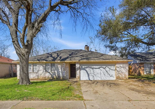 Homes for sale in Houston, TX | 14915 Four Winds Dr, Houston, TX 77489 | MLS# 87949110