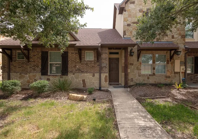 2nd image of 4311 Commando Trl, College Station, TX 77845 | MLS# 57245403