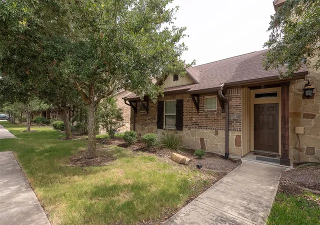 3rd image of 4311 Commando Trl, College Station, TX 77845 | MLS# 57245403