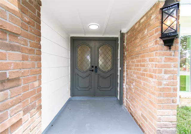 Photo 3 of Single family home for sale at 15202 La Paloma Dr, Houston, TX 77083 | MLS# 35503338 | Listing updated on 2026-09-16