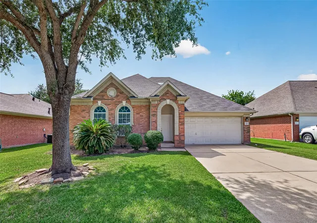1st image of 127 Oxford Ct, Richmond, TX 77469 | MLS# 20517301