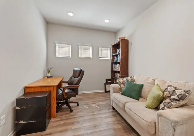 4th image of 6317 Daytona Dr, College Station, TX 77845 | MLS# 54424035