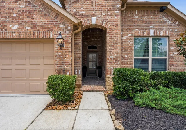 Photo 3 of Single family home for sale at 28208 Mallard Reach Dr, Spring, TX 77386 | MLS# 84798336 | Listing updated on 2026-07-24