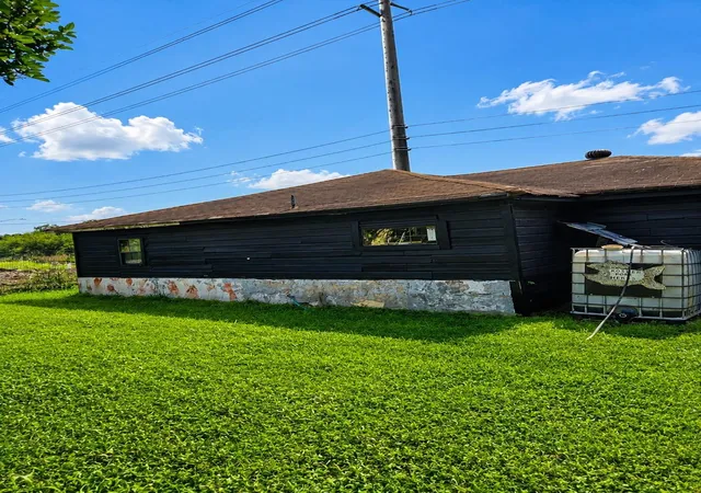 Photo 2 of Single family home for sale at 8917 Comal St, Houston, TX 77051 | MLS# 71155774 | Listing updated on 2026-09-11
