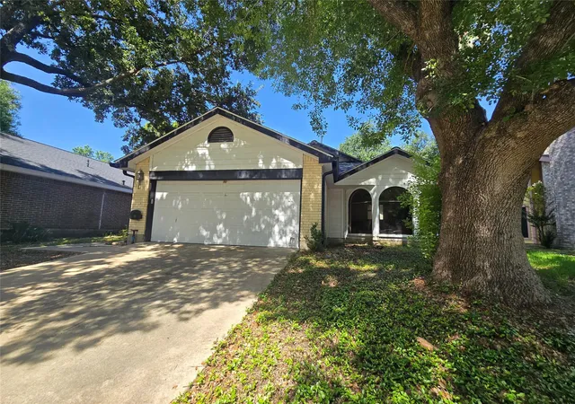 Photo 2 of Sale Pending at 1614 Bradney Dr, Houston, TX 77077 | MLS# 71343924 | Listing updated on 2026-09-14