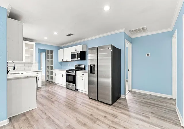 3rd image of 9402 Alcott Dr, Houston, TX 77080 | MLS# 63650657